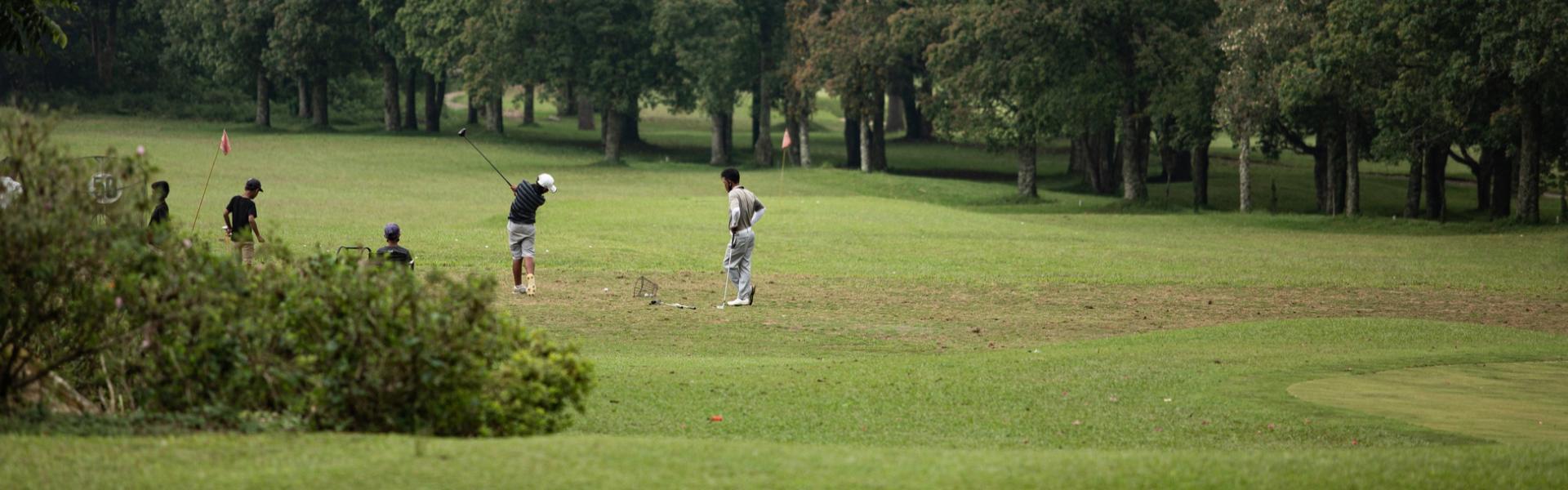 Golfing in Kashmir Kashmirhills.com