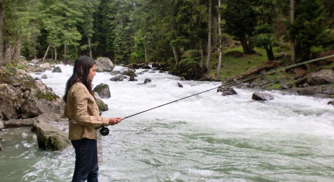 Angling _ Trout Fishing in Jammu and Kashmir Kashmirhills.com (1)