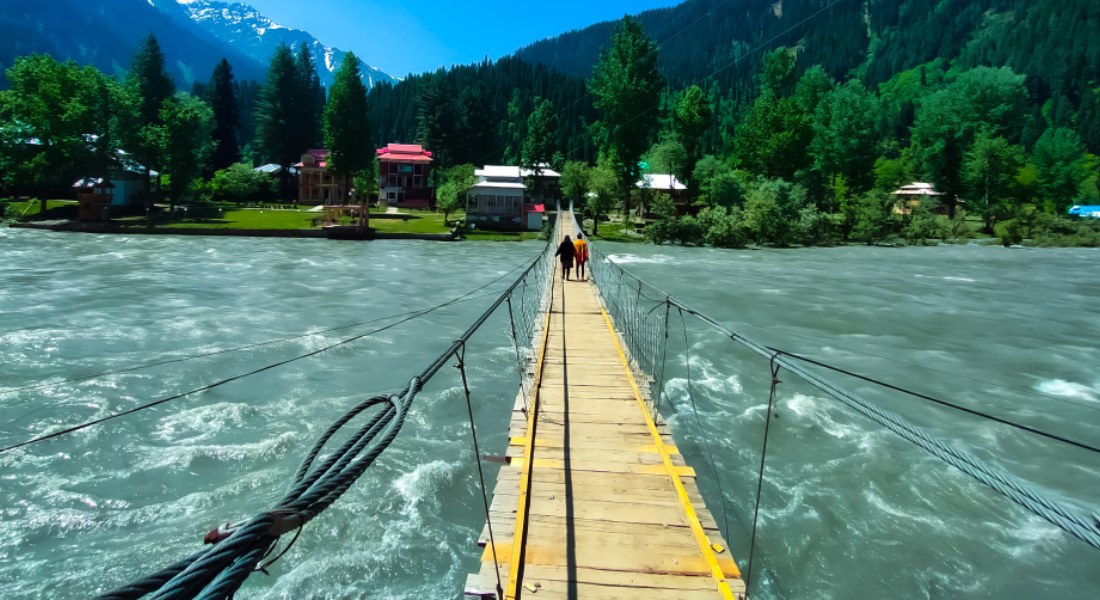 Journey to Gurez Valley Kashmirhills.comB