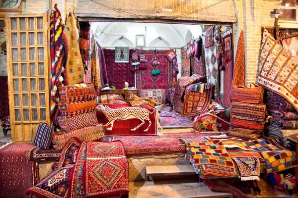 Khadi Bazaar Pahalgam KAshmirhills.com