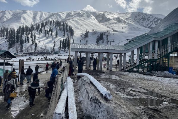 Apharwat Hill – Gulmarg KAshmirhills.com