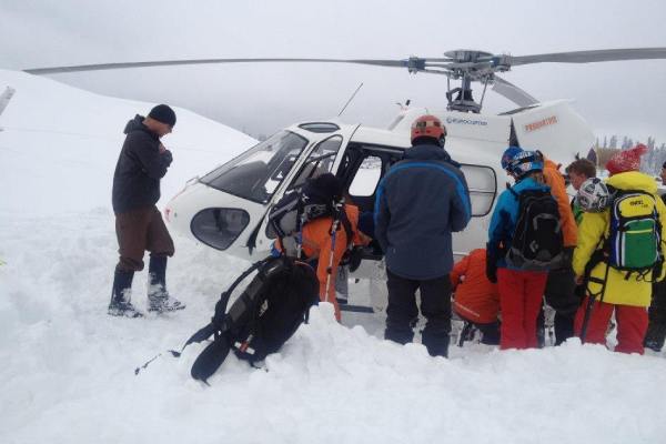 Heli Skiing Kashmirhills.com