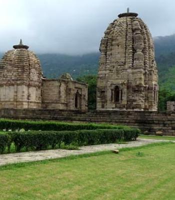 Historical background of kashmiri temple kashmirhills.com