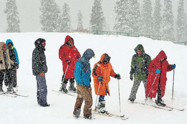 Ice Skating kashmirhills.com