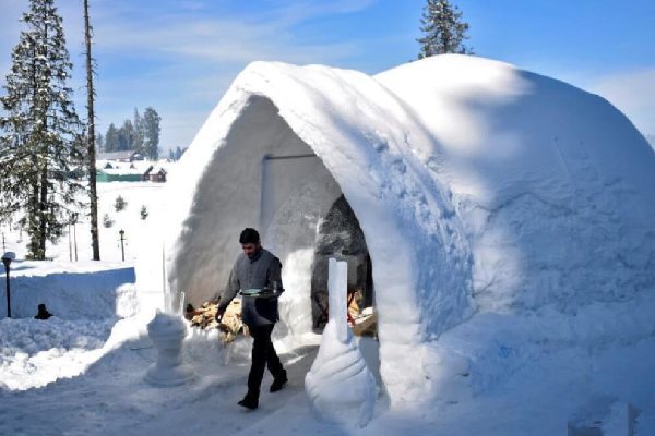 Igloo Cafe – Gulmarg Kashmirhills.com