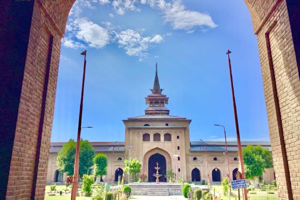 Jama Masjid – Srinagar Kashmirhills.com