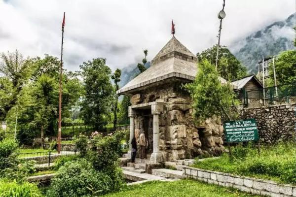 Mamleshwar Temple Kashmirhills.com