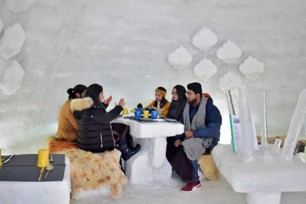 Igloo Cafe – Gulmarg Kashmirhills.com