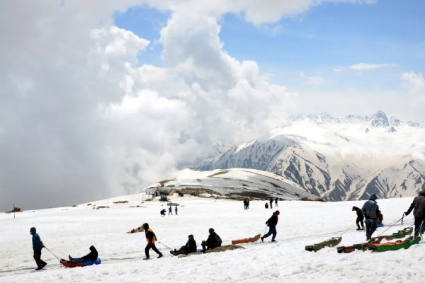 Kongdori Valley- Gulmarg Kashmirhills.com