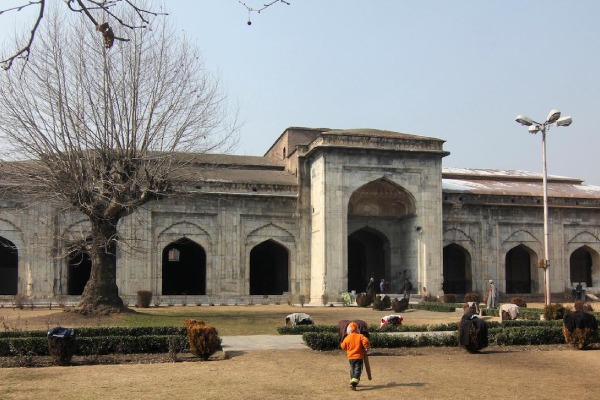 Pather Masjid – Srinagar Kashmirhills.com