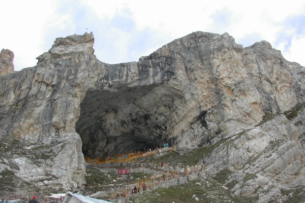 Sri Amarnath Cave Temple KAshmirhills.com