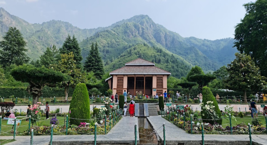 Shalimar Garden Srinagar Kashmirhills.com