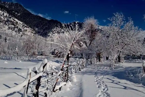 Trekking & Hikking in Pahalgam in Kashmirhills