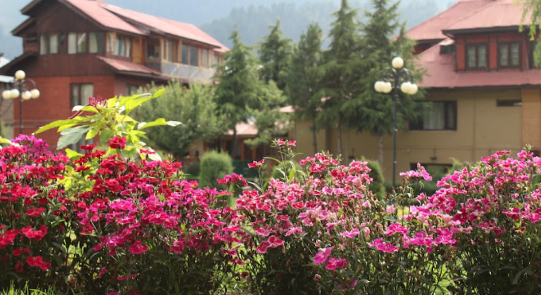 Volga Restaurant – Pahalgam KAshmirhills.com