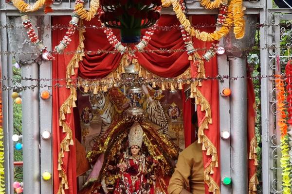 Zeashta Devi Shrine kashmir.com