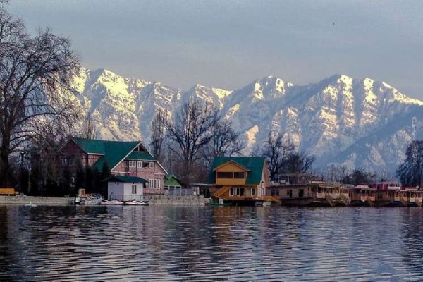 nigin Lake Kashmirhills.com