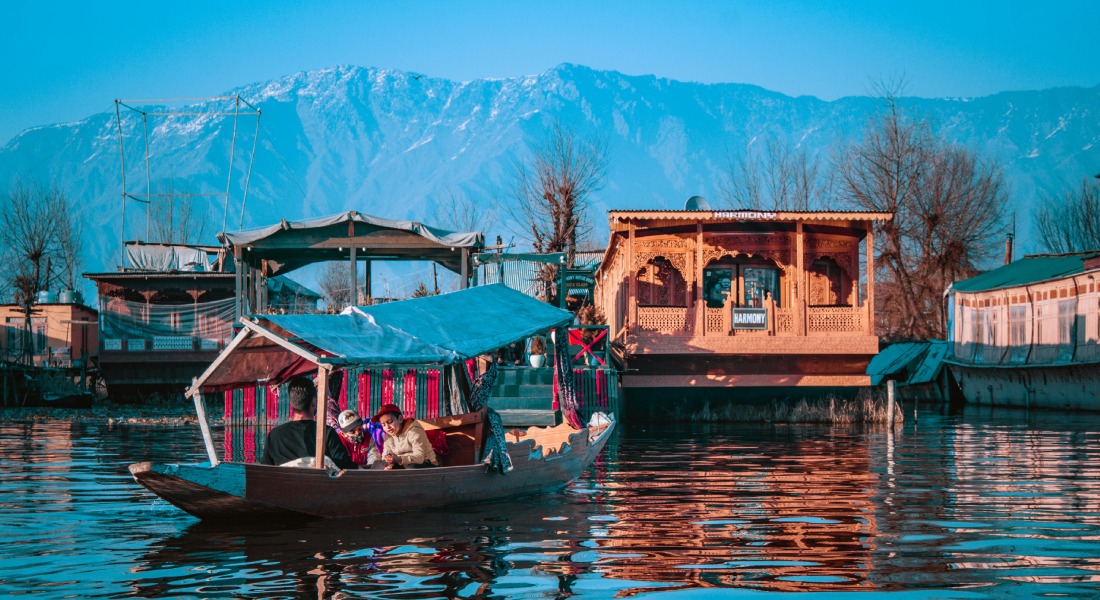 Nigin LakeSrinagar Kashmirhills.com