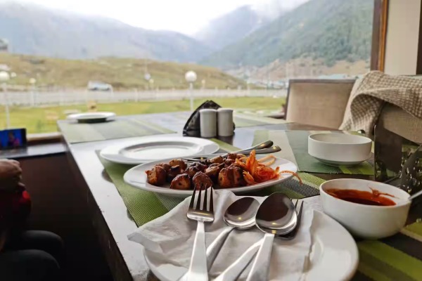 Mosaic Restaurant Sonamarg Kashmirhills.com