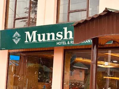 Munshi’S – Hotel And Restaurant Tangmarg KAshmirhills.com