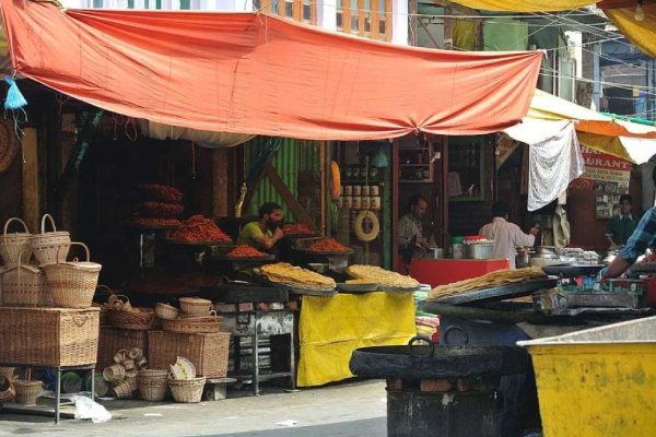 Sonamarg Main Market KAshmirhills.com