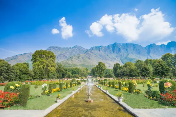 Nishat bagh kashmirhills.com