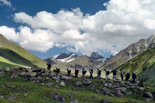 mountaineering kashmirhills.com (1)