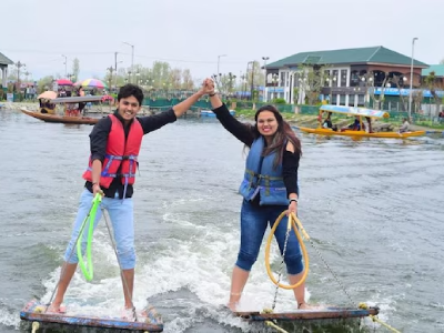 water skiing in kashmirhills.com (1)